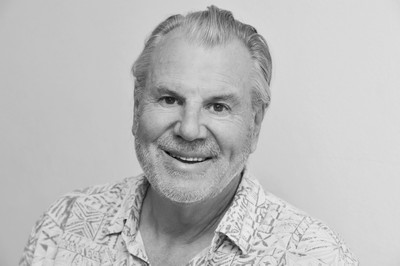 Headshot-Clive B&W 5825 Headshot-Clive B&W 5825
